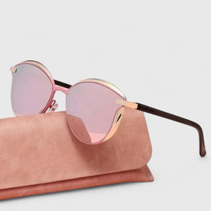 Preslee Sunglasses — Céline de Montréal — view 6