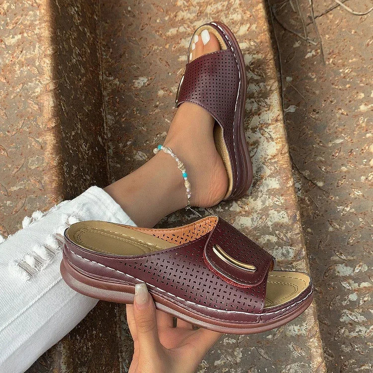 Joanna Sandals — Céline de Montréal — view 14