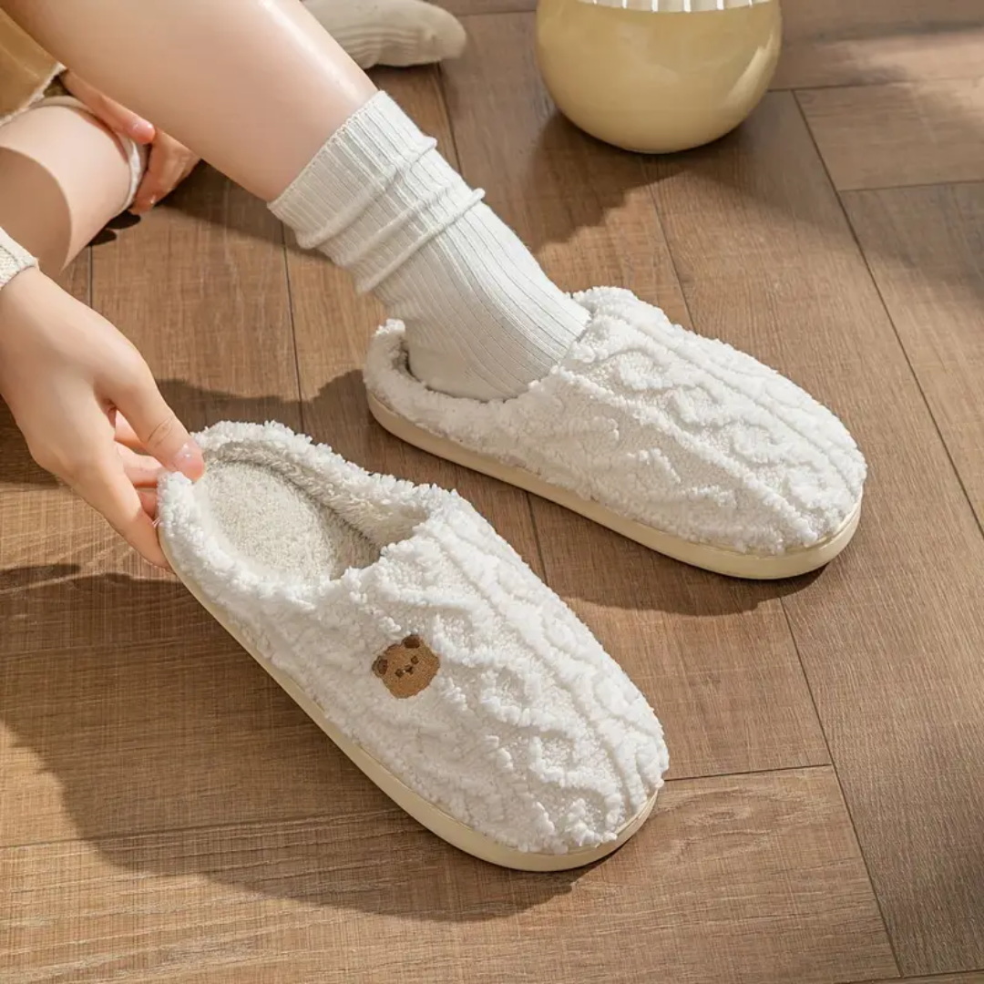 Carry Slippers — Céline de Montréal