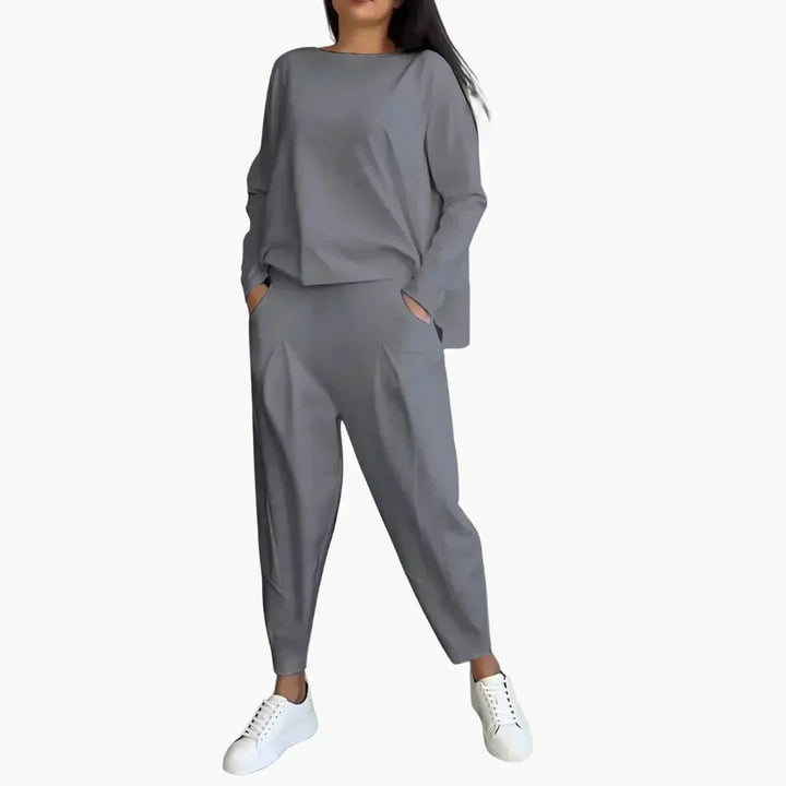 LuxeLounge Sweaters — Céline de Montréal — view 9