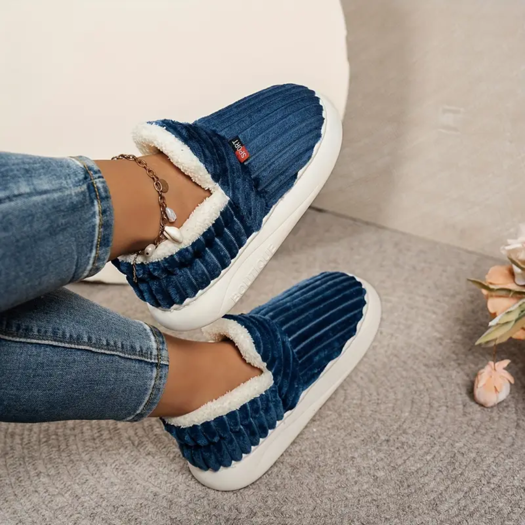 Nikky Slippers — Céline de Montréal — view 8
