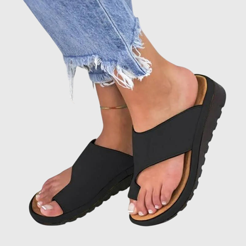 Noémie orthopedic sandals Céline de Montréal