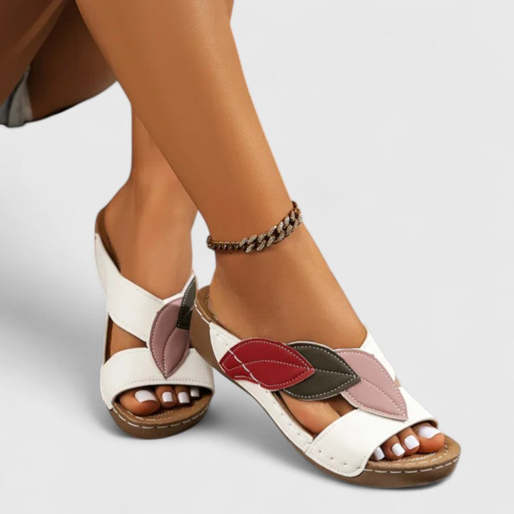 Virginie orthopedic sandals Céline de Montréal
