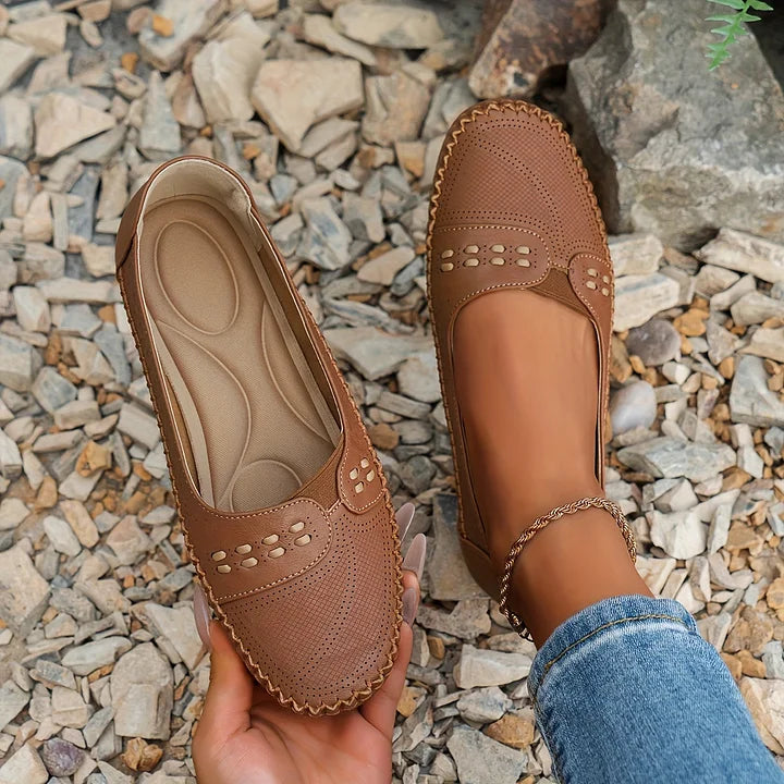 Desert Orthopedic Shoes — Céline de Montréal — view 2