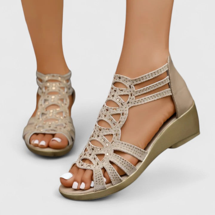 Édith orthopedic sandals Céline de Montréal