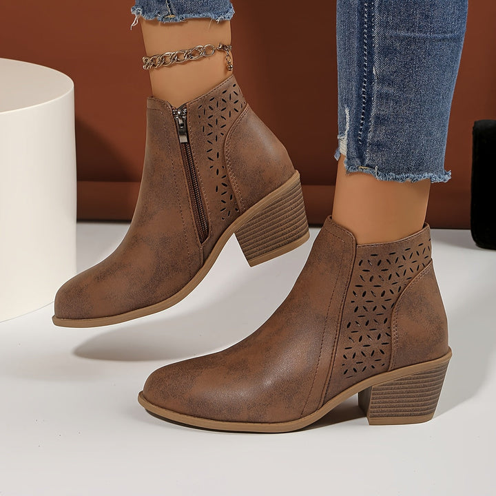 Talen Orthopedic Boots — Céline de Montréal — view 5