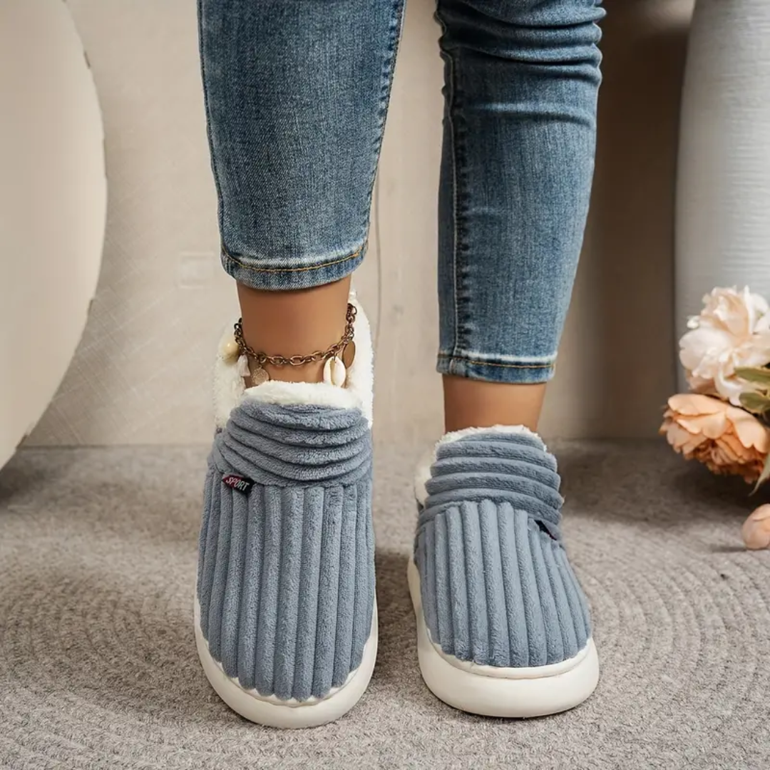 Nikky Slippers — Céline de Montréal — view 6