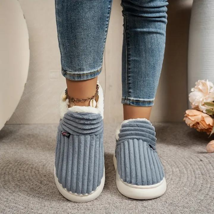 Nikky Slippers — Céline de Montréal — view 6