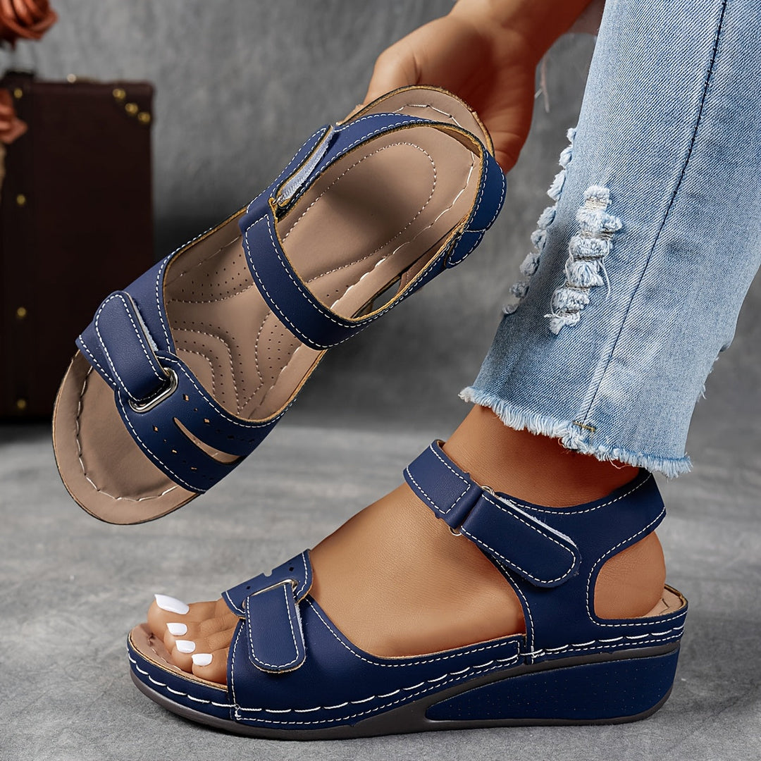Axelle orthopedic sandals Céline de Montréal