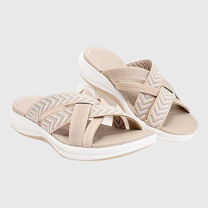 Jade orthopedic sandals Céline de Montréal