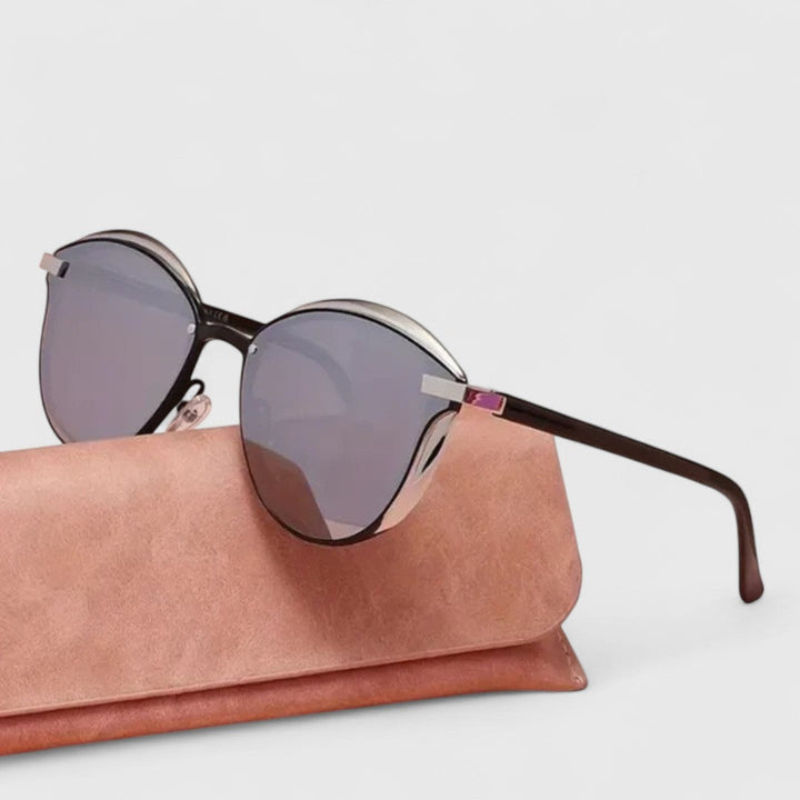 Preslee Sunglasses — Céline de Montréal — view 9