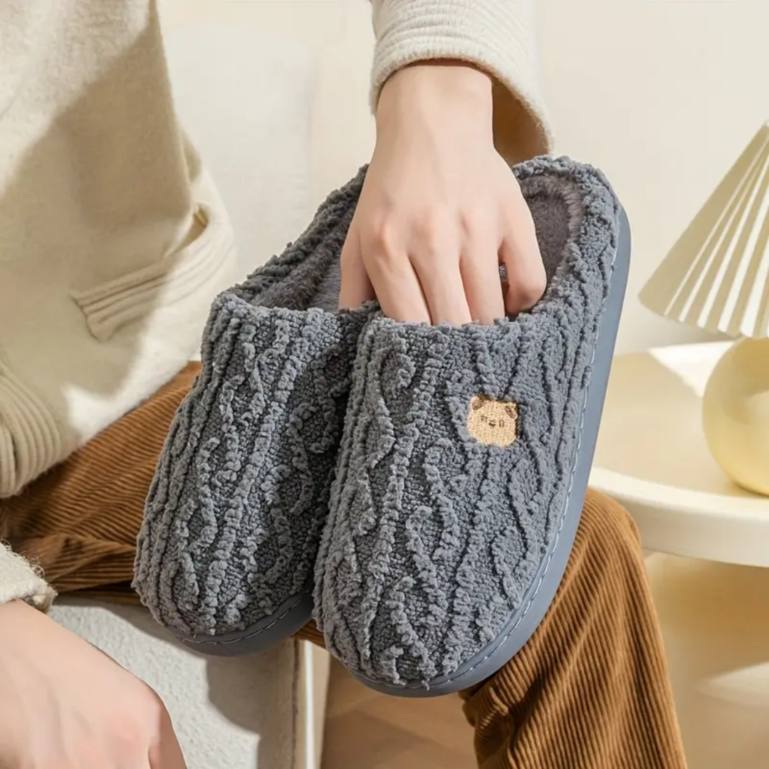 Carry Slippers — Céline de Montréal — view 8