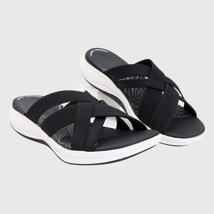 Jade orthopedic sandals Céline de Montréal