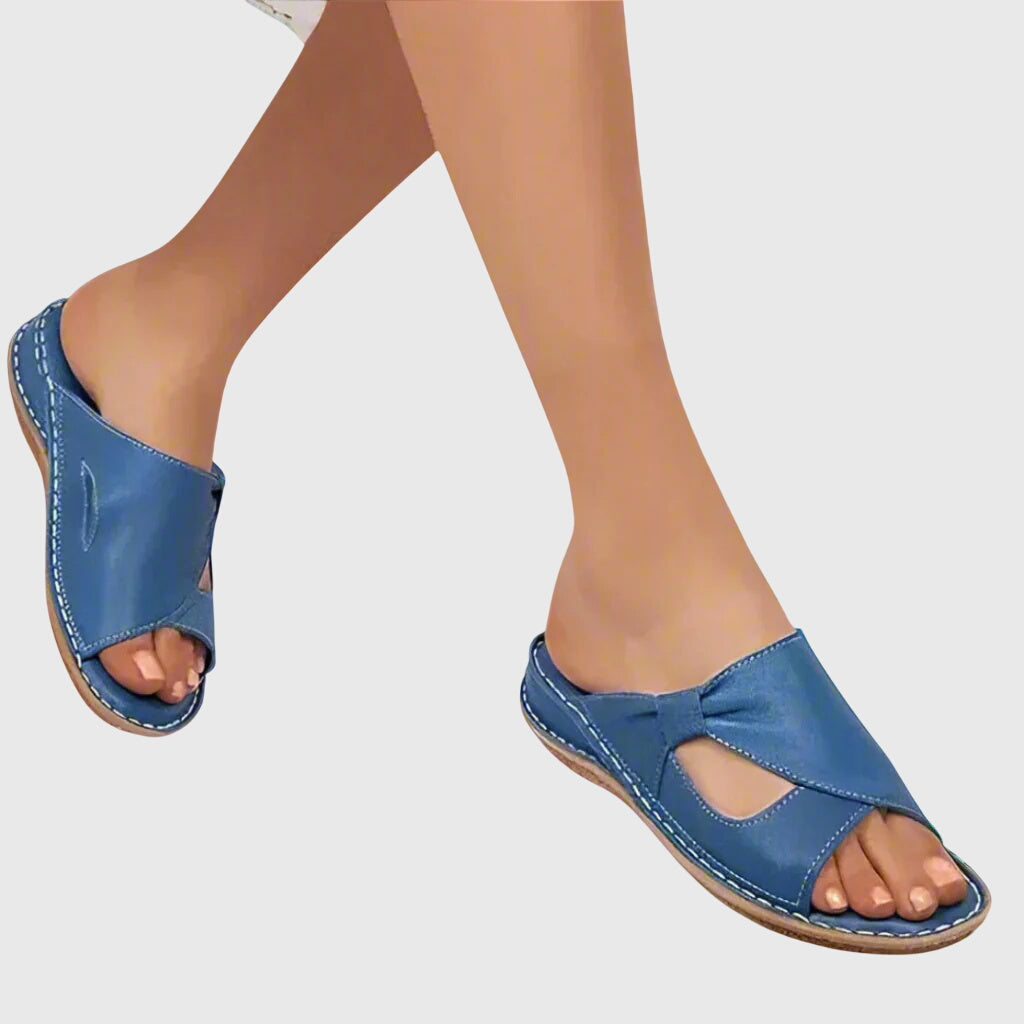 Nina orthopedic sandals Céline de Montréal