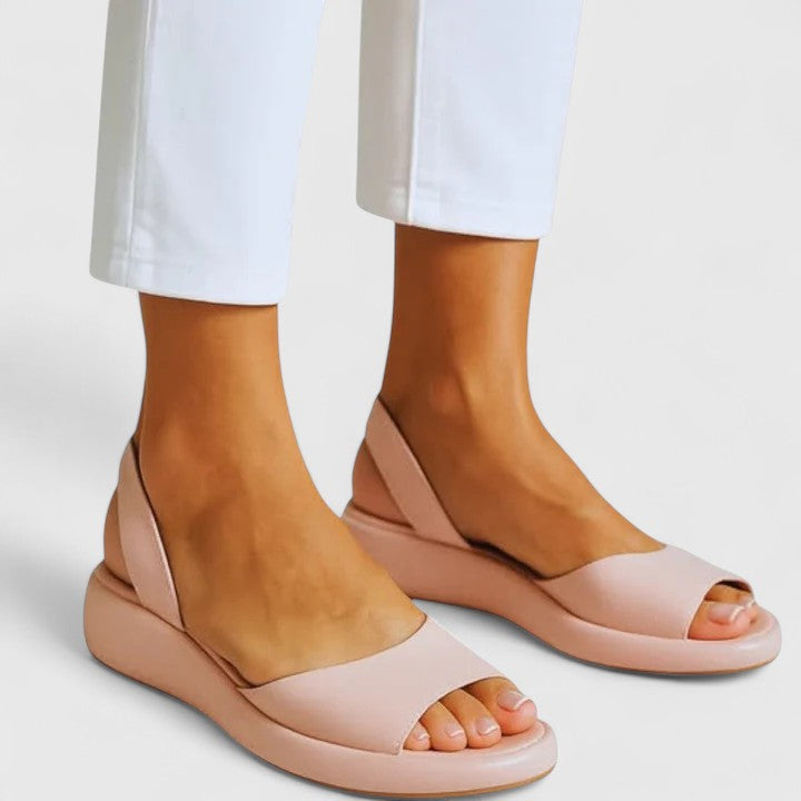Colette orthopedic sandals Céline de Montréal