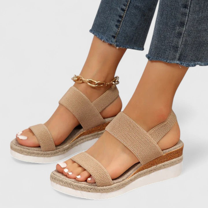Violette orthopedic sandals Céline de Montréal