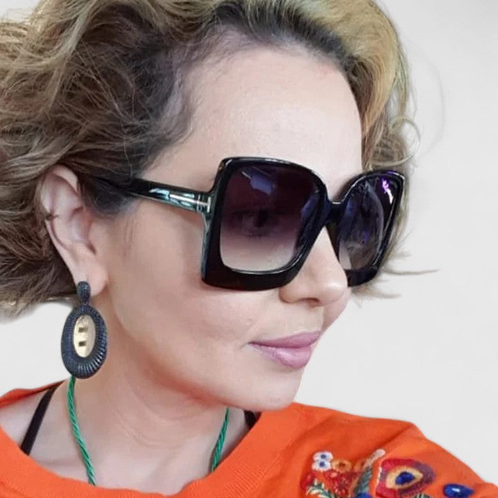 Kynzlee Sunglasses — Céline de Montréal — view 4
