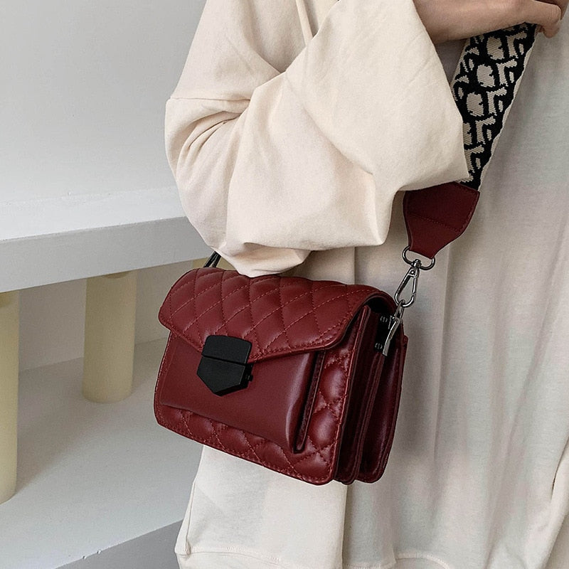 Reverie Handbags — Céline de Montréal — view 9