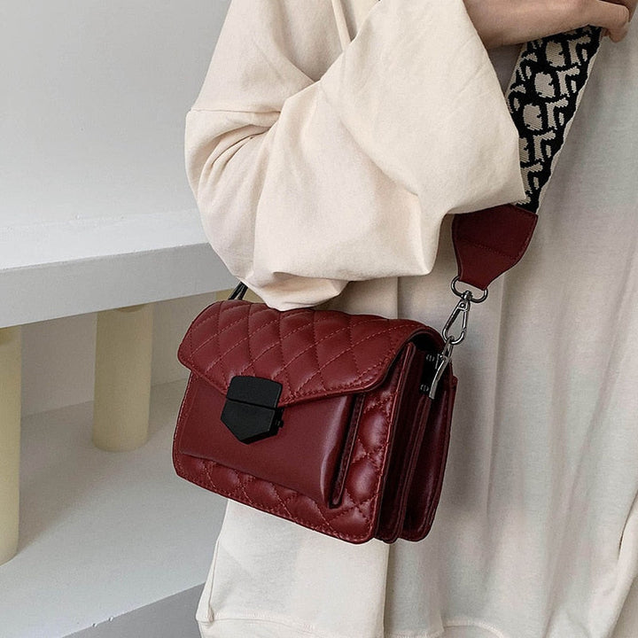 Reverie Handbags — Céline de Montréal — view 9