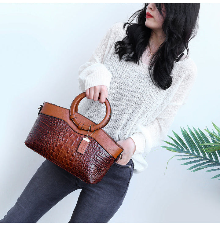 Oriana Handbags — Céline de Montréal — view 11