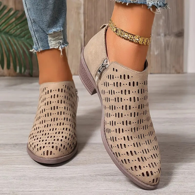 Nat Orthopedic Boots — Céline de Montréal