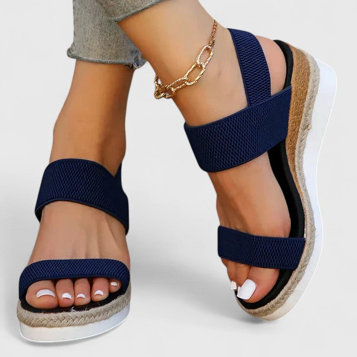 Violette orthopedic sandals Céline de Montréal