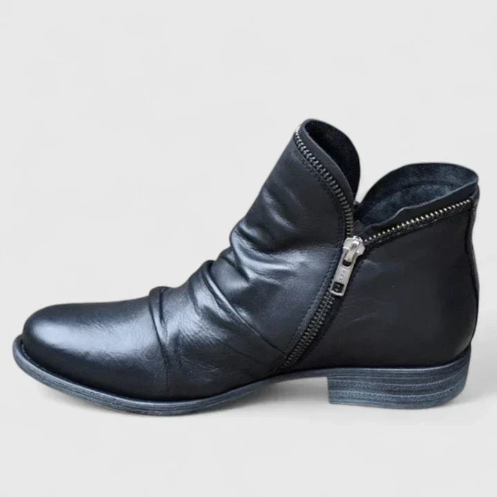 Myzareyah Orthopedic Boots — Céline de Montréal — view 2
