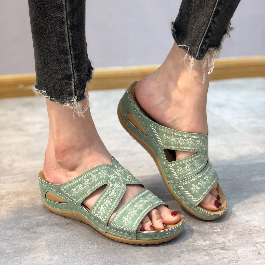 Emma's Orthopedic Sandals — Céline de Montréal — view 12