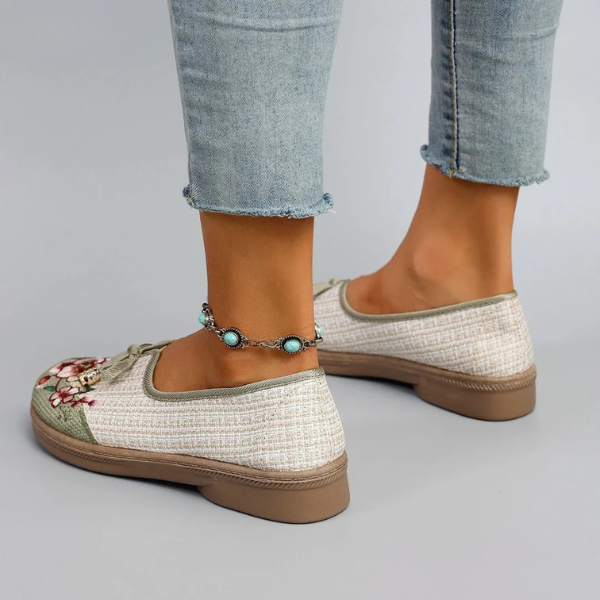 Lola Shoes — Céline de Montréal — view 3
