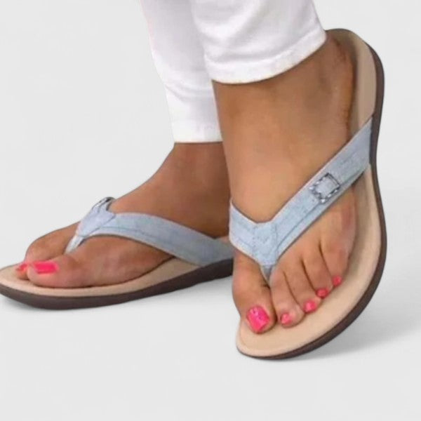 Léa orthopedic sandals Céline de Montréal