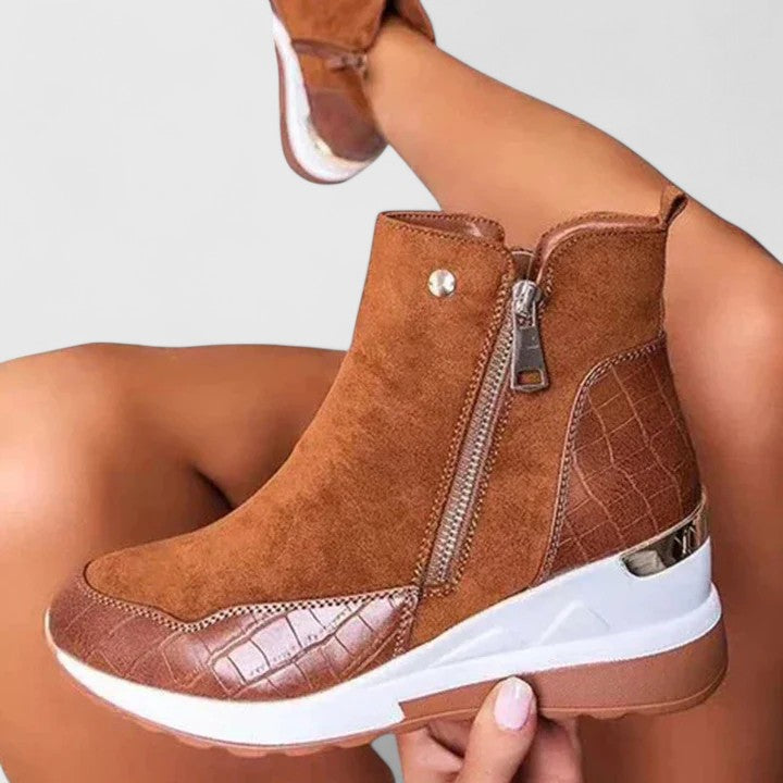 Maele Orthopedic Boots — Céline de Montréal — view 8