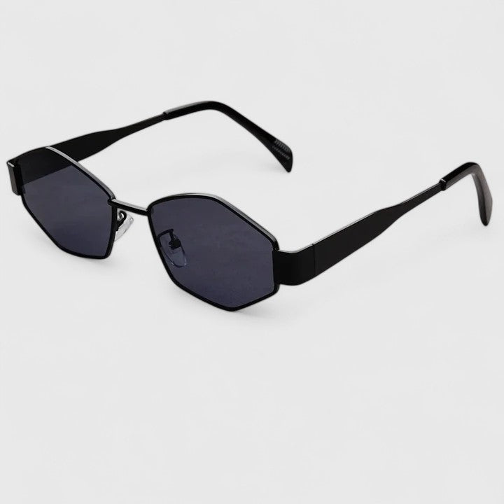 Makynna Sunglasses — Céline de Montréal