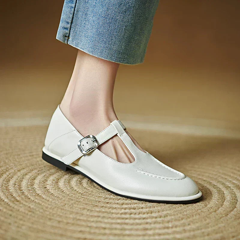 Selvana Low Heeled Pumps Pumps — Céline de Montréal — view 4