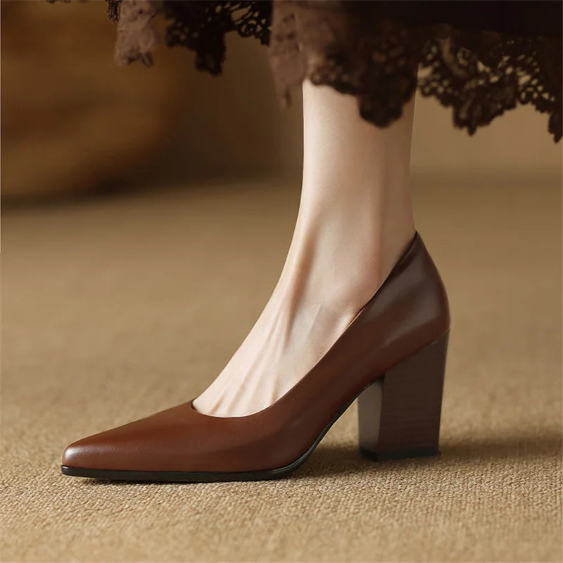 Verona Elegant Pumps Pumps — Céline de Montréal — view 8