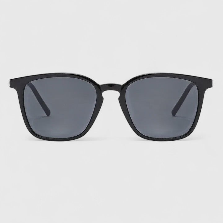 Aynzlee Sunglasses — Céline de Montréal — view 3