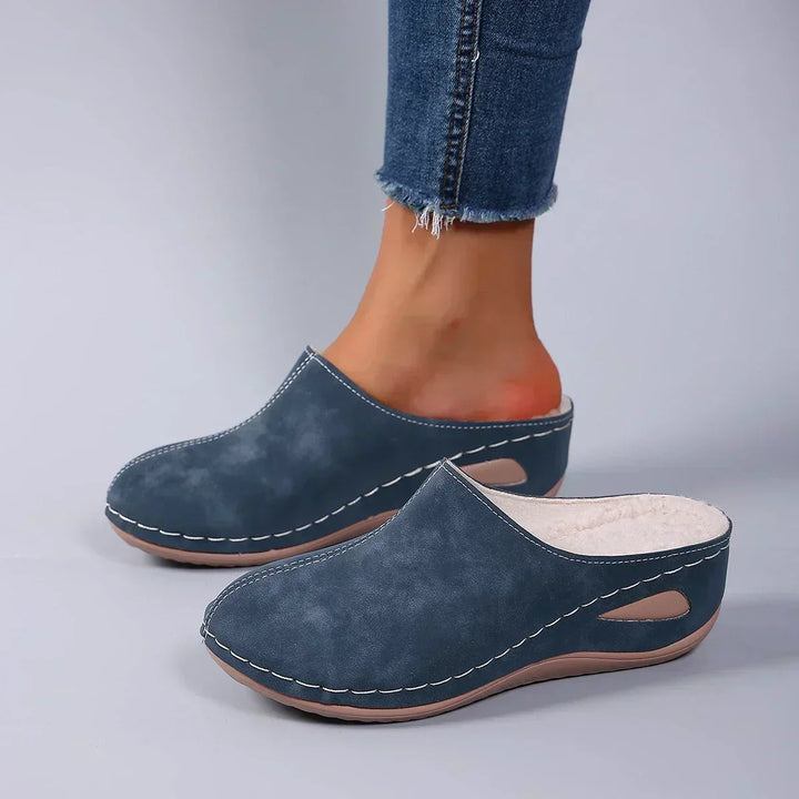 Mare Orthopedic Slippers — Céline de Montréal — view 2