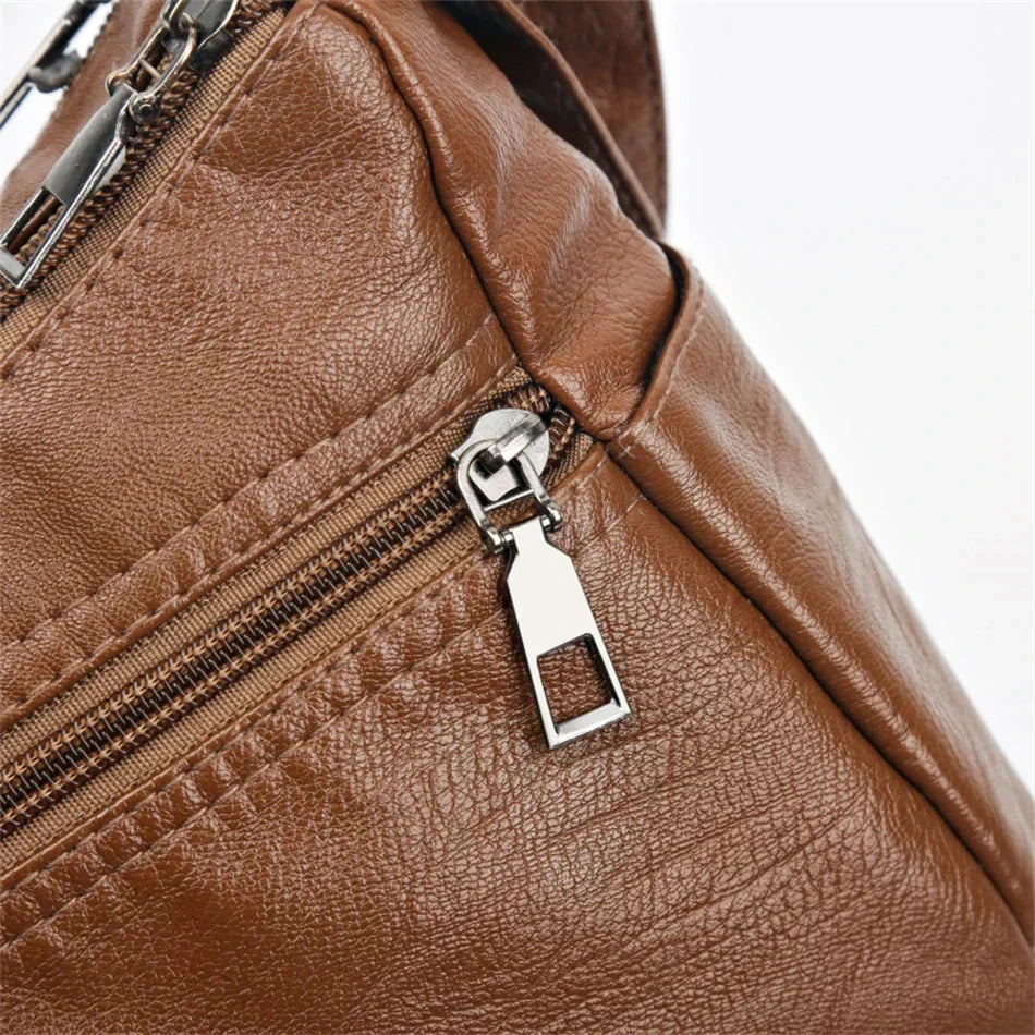Lilith Crossbody Bags — Céline de Montréal — view 18