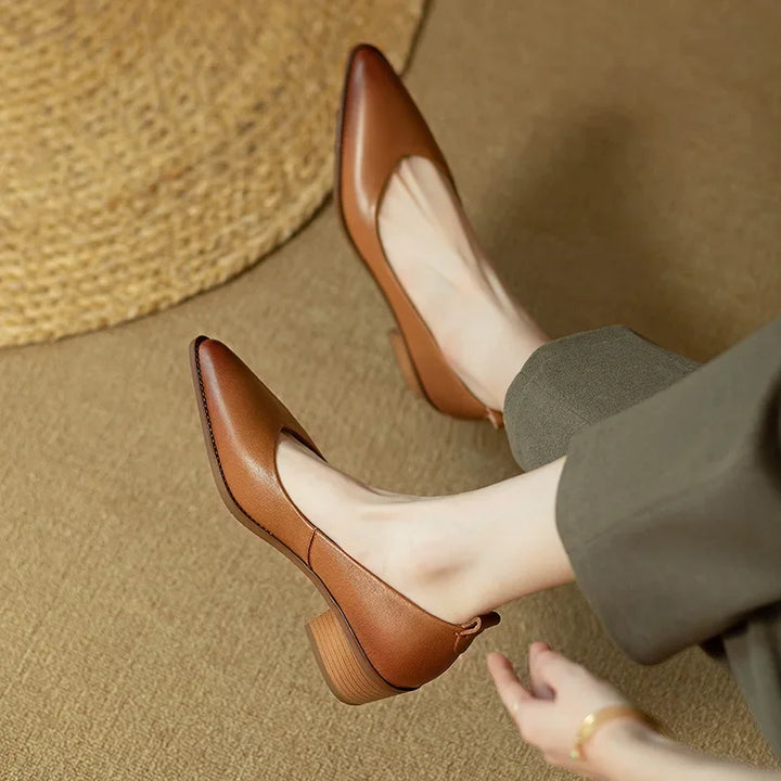 Helen Classic Pumps Pumps — Céline de Montréal — view 7