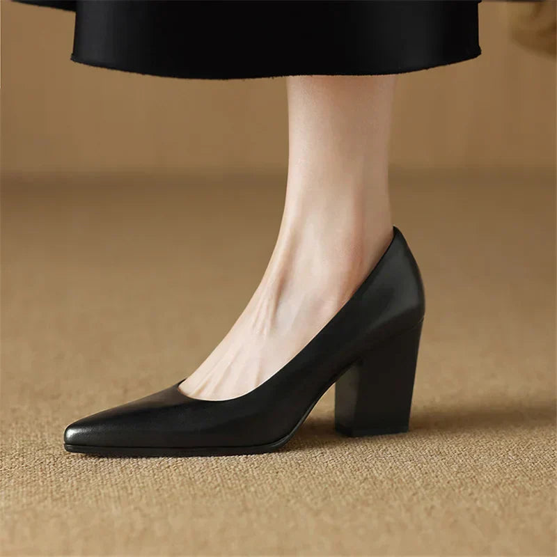 Verona Elegant Pumps Pumps — Céline de Montréal — view 13