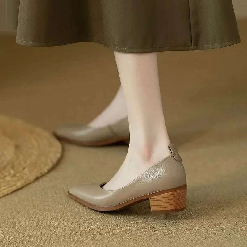 Helen Classic Pumps Pumps — Céline de Montréal — view 4