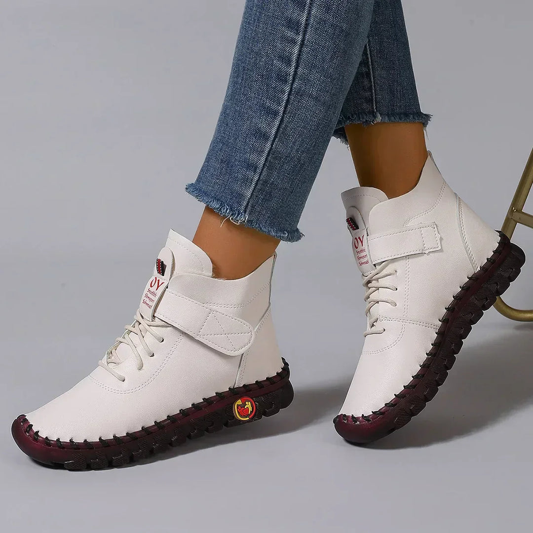 Vexia Orthopedic Boots — Céline de Montréal — view 8