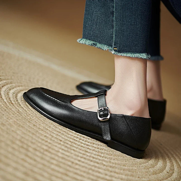 Selvana Low Heeled Pumps Pumps — Céline de Montréal — view 3