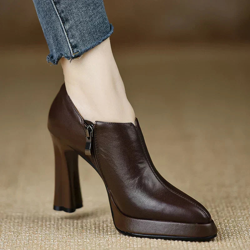 Carina Stylish Pumps Pumps — Céline de Montréal