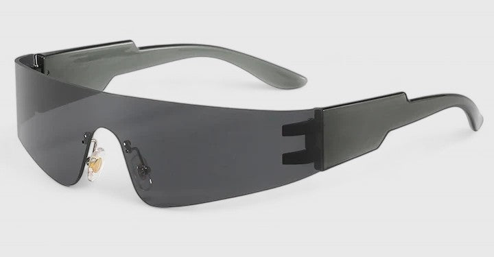 Skyllarr Sunglasses — Céline de Montréal — view 3