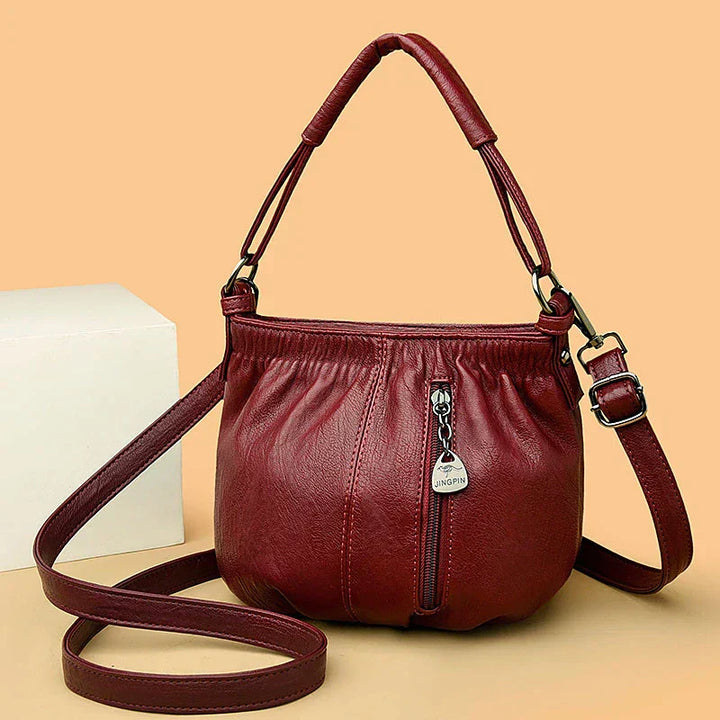 Waverly Handbags — Céline de Montréal — view 3