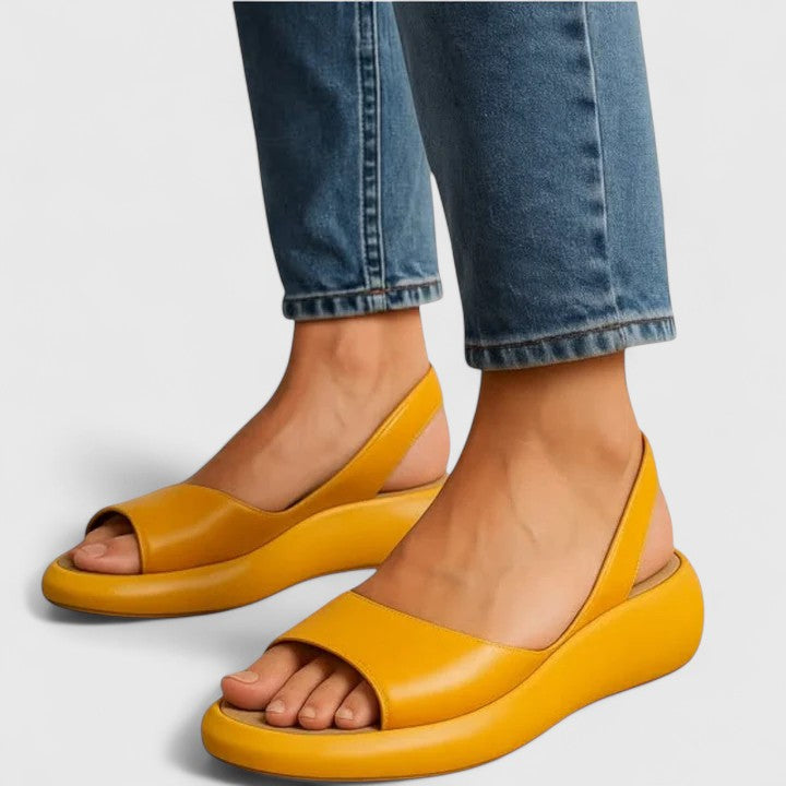 Colette orthopedic sandals Céline de Montréal