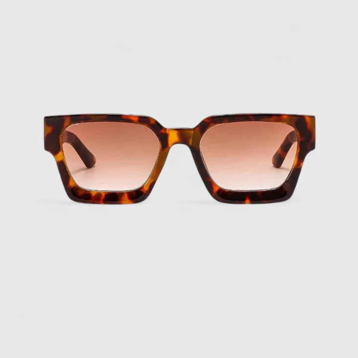 Izadora Sunglasses — Céline de Montréal — view 7