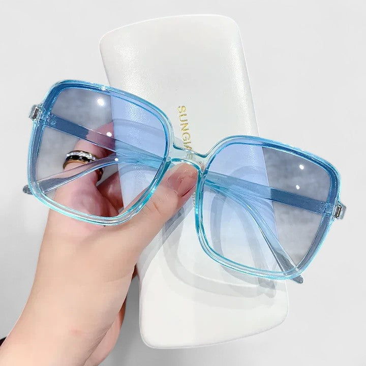 Destinie Sunglasses — Céline de Montréal — view 5