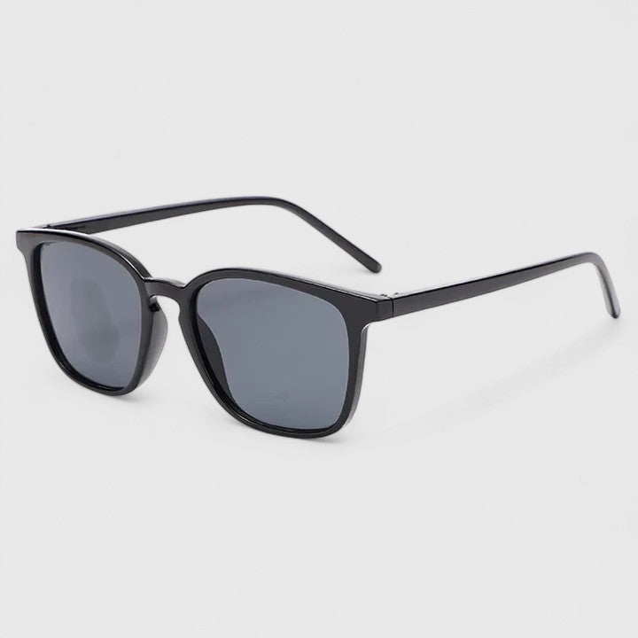 Aynzlee Sunglasses — Céline de Montréal — view 5