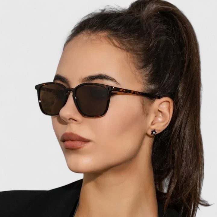 Aynzlee Sunglasses — Céline de Montréal — view 6